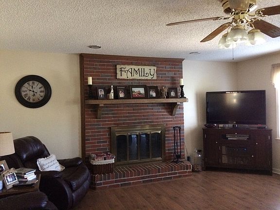 4th image of 1011 Amelia St