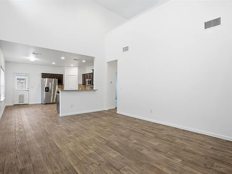 3009 Tilmon Ln — Photo 8