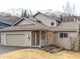 19036 Mountain Point Cir, Eagle River, AK 99577