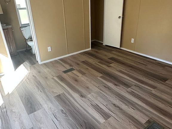 4th image of 2039 State Highway 119 N