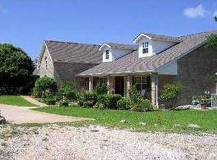 112 Harmon Way N, Kerrville, TX 78028
