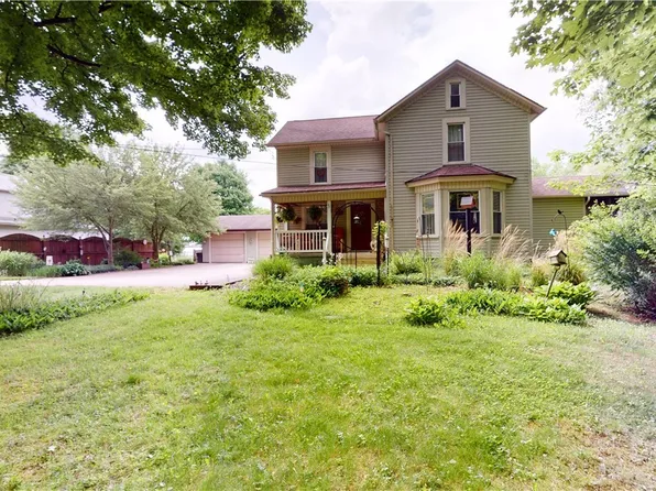 140 West St, Waynesburg, OH 44688