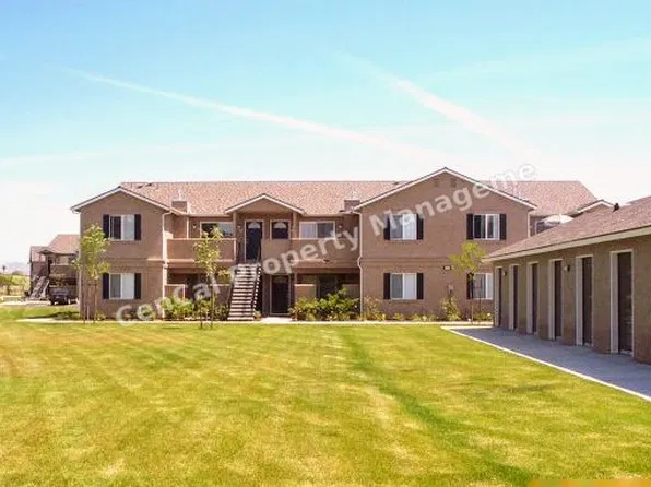 175 Pollasky Ave, Clovis, CA