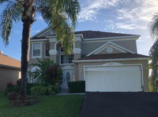 2747 Herons Landing Dr, Kissimmee, FL 34741