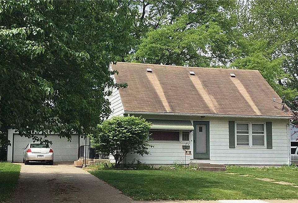 2nd image of 311 Hilltop Rd