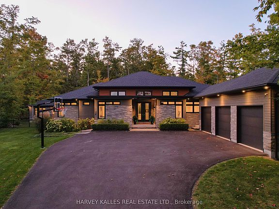 3rd image of 42 Windfield Dr W