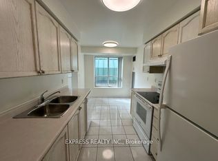 39 Pemberton Ave #215, Toronto, ON M2M 4L6