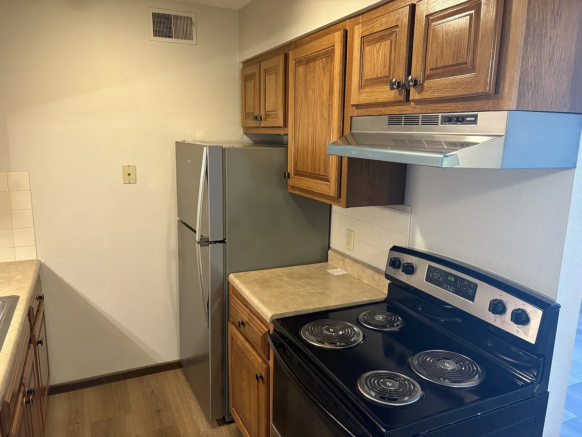 Building Photo - 1706 Waterloo Rd #1