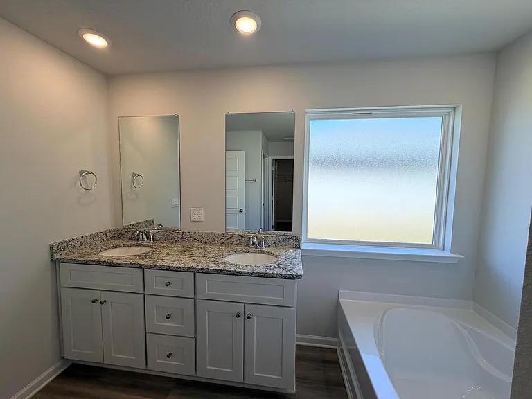 10394 Lowell St E — Photo 17