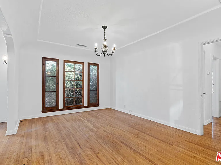 1150 Grant Ave — Photo 8