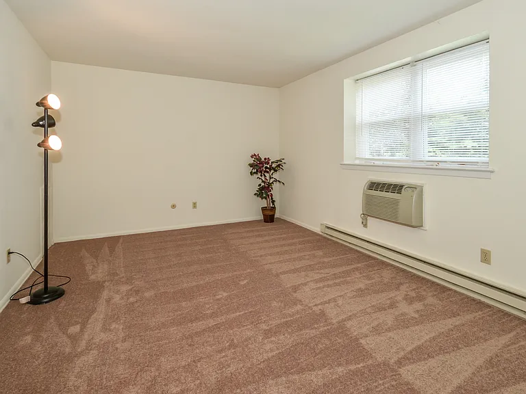 Sanbrook Apartments — Photo 14