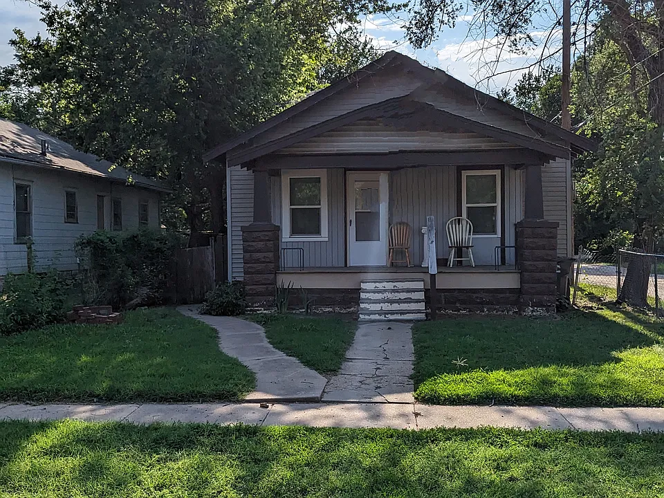 121 S Athenian Ave #B