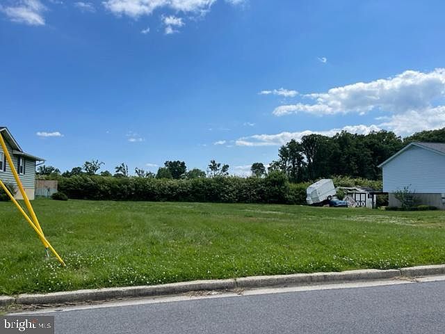 2nd image of Dominoe Rd