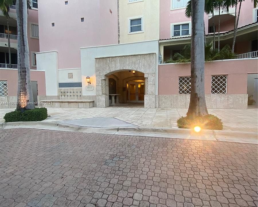 735 Crandon Blvd APT 303, Key Biscayne, FL 33149 Zillow