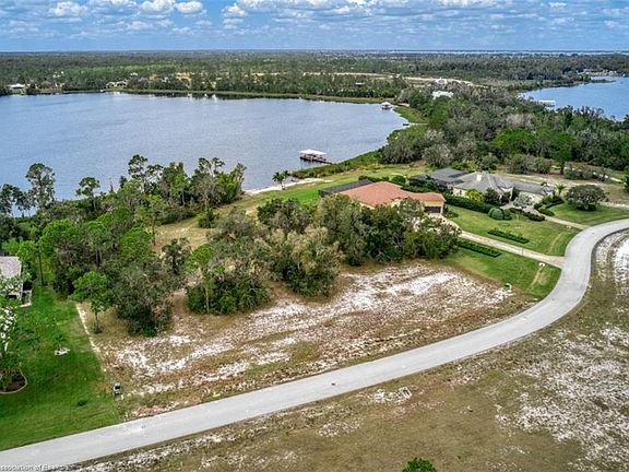 4th image of 4036 Camp Shore Dr