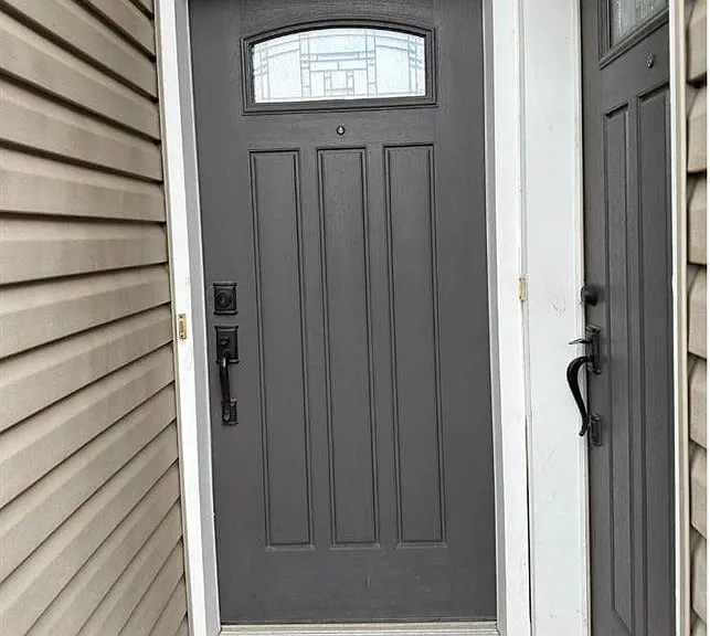 906 Montague Ave — Photo 4