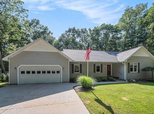 5723 W Longbridge Rd, Pentwater, MI 49449