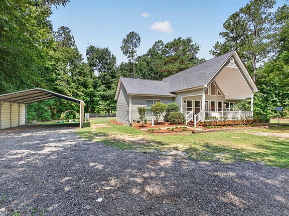2nd image of 441 Stratford Ln
