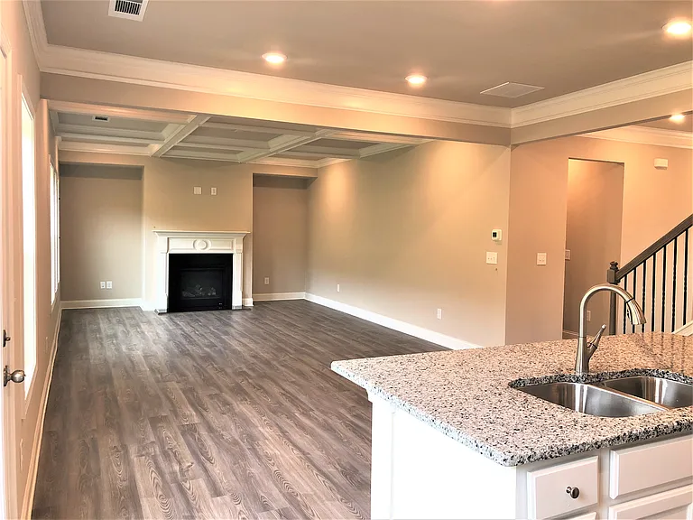 6976 Lancaster Xing — Photo 16