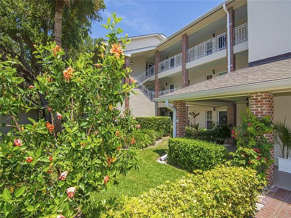 2nd image of 109 W Park Shores Cir #30W