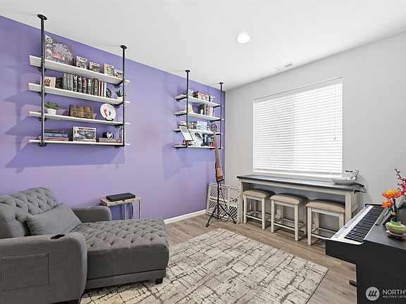 4th image of 9014 169th Street NE