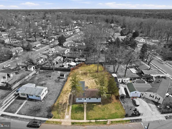 4 Coville Dr, Browns Mills, NJ 08015