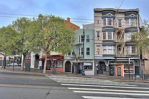 2nd image of 1884 Market St #4