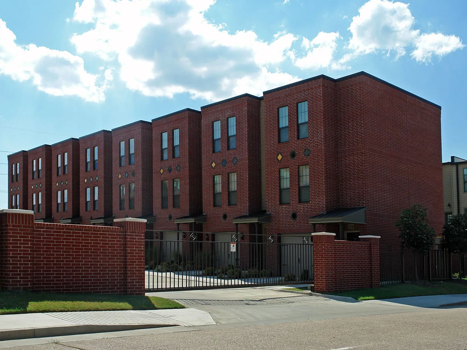 West End Lofts — Photo 3