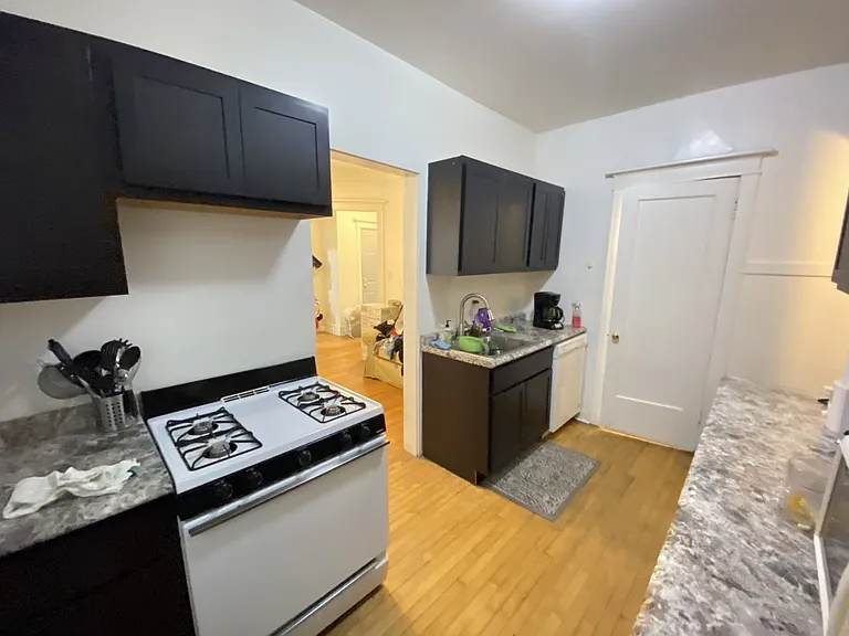 724 W Waveland Ave #2S — Photo 17