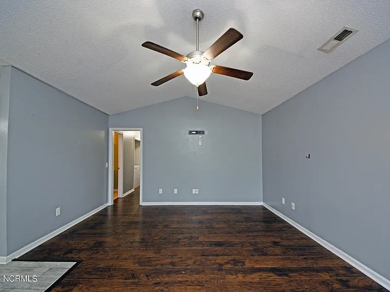 223 Summersill School Rd — Photo 14