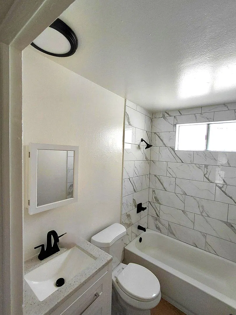 918 Ardmore Ave. — Photo 4