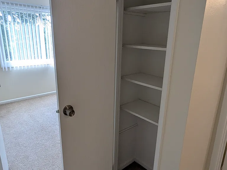 10S442 Echo Ln #3 — Photo 16