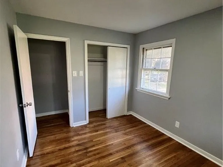 8307 Trout Ln — Photo 8