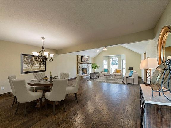 4th image of 1512 Bellechase Dr