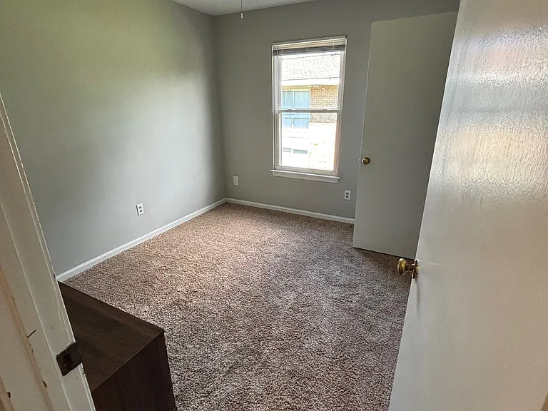 1614 Harmon St #H — Photo 15