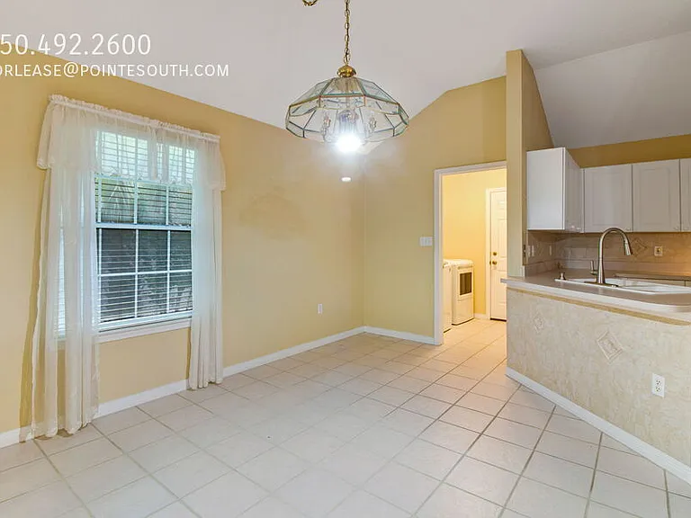 366 Bay Tree Dr — Photo 7