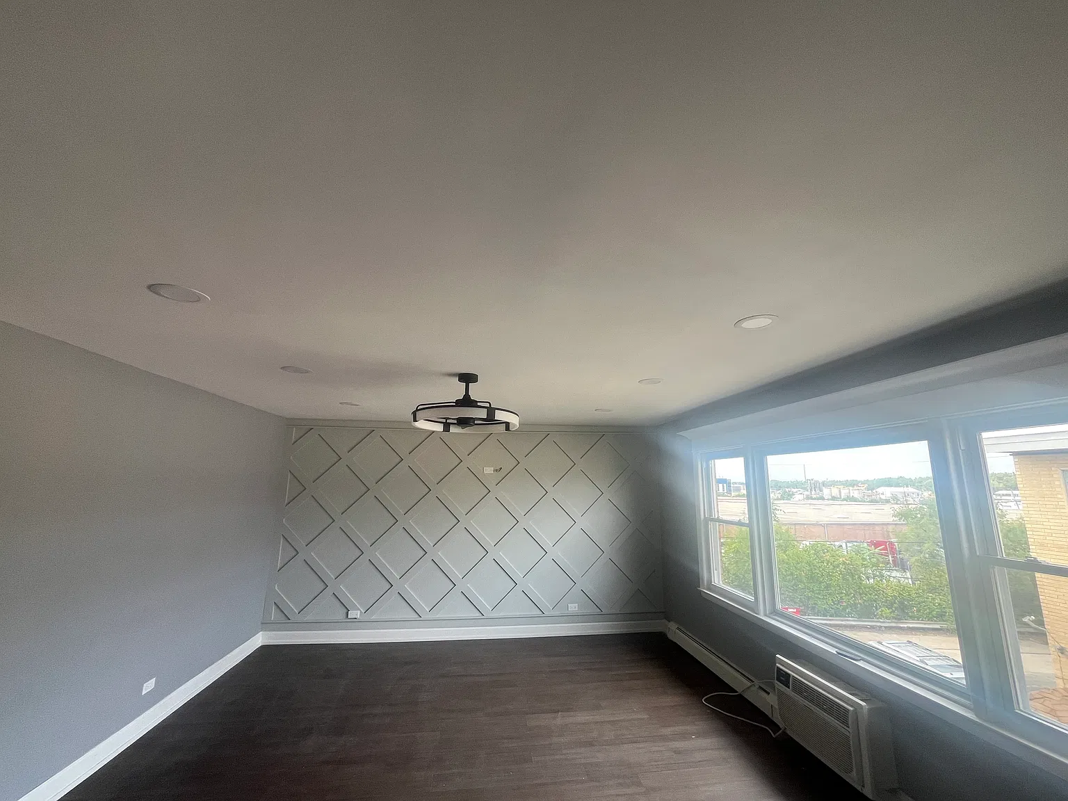 2 bed, 1000 sqft, $1,750 — Photo 1