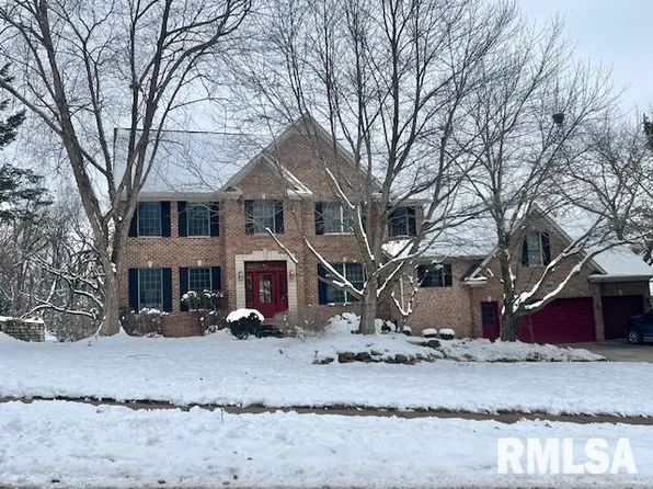 6800 Ridges Ct, Bettendorf, IA 52722