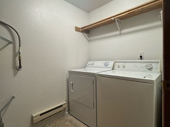 5th image of 7719 Rainstone Ln NE