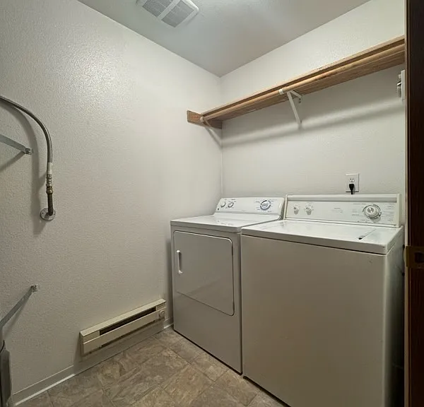 Weatherstone Apartments — Photo 34