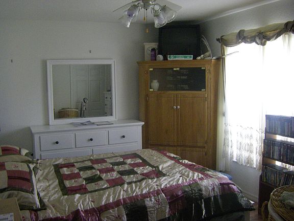 3rd image of 17201 Sabrina Cir