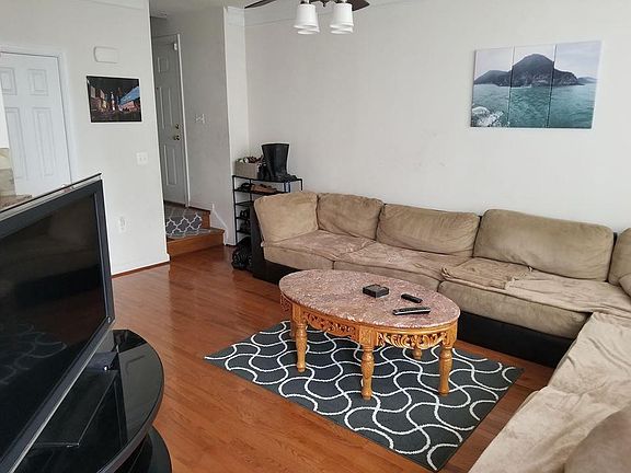 2nd image of 13633 Venturi Ln #174