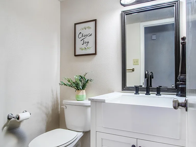 4 Serendipity Ln — Photo 7