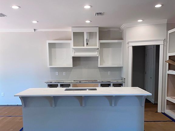 2nd image of 31835 Marvanna Dr