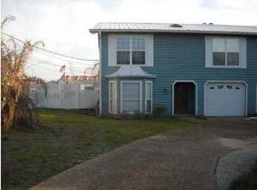 1st image of 13715 Canal Dr