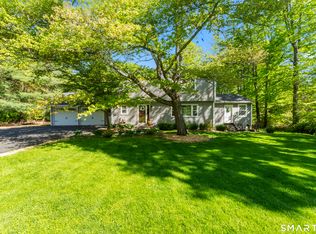 23 Hall Lane, Newtown, CT 06470