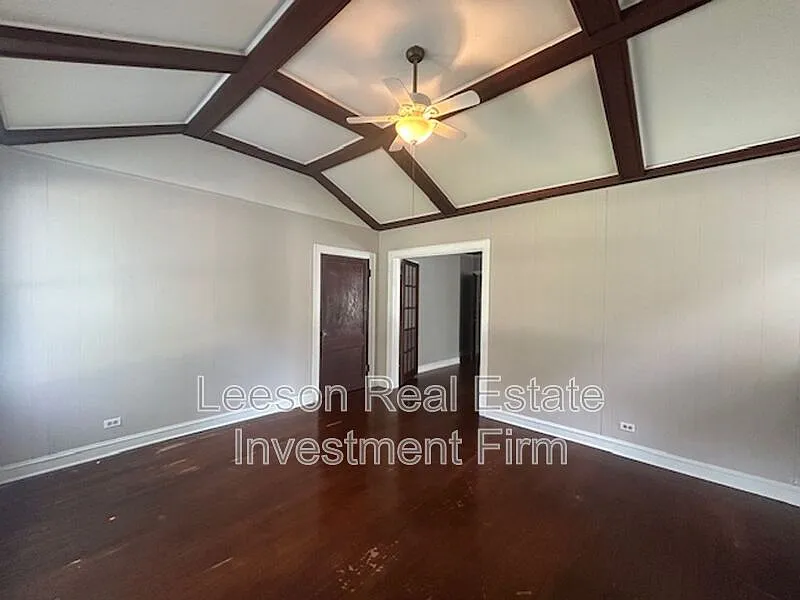 1 bed, 1.0 bath, 1000 sqft, $825 — Photo 2