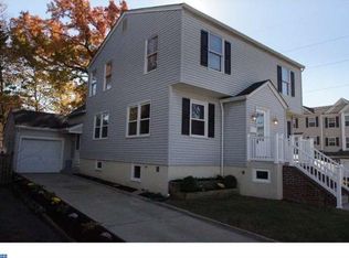132 8th Ave, Mount Ephraim, NJ 08059
