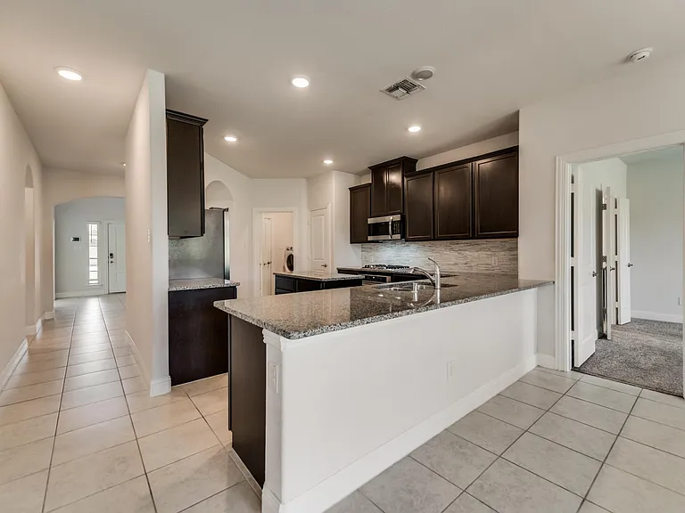 1216 Gibson Dr — Photo 13
