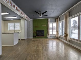 303 Johnson Pkwy, Saint Paul, MN 55106